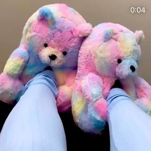 Teddy bear slippers!!Please message me for color.